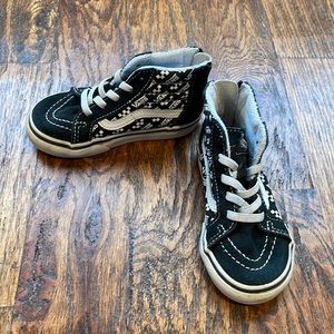 Toddler vans- EUC